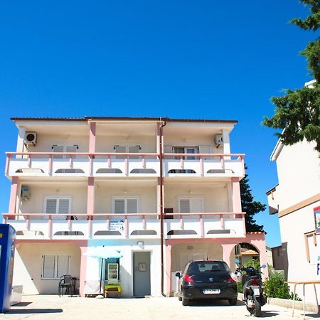 Apartmani Vidusin 노바야 외부 사진