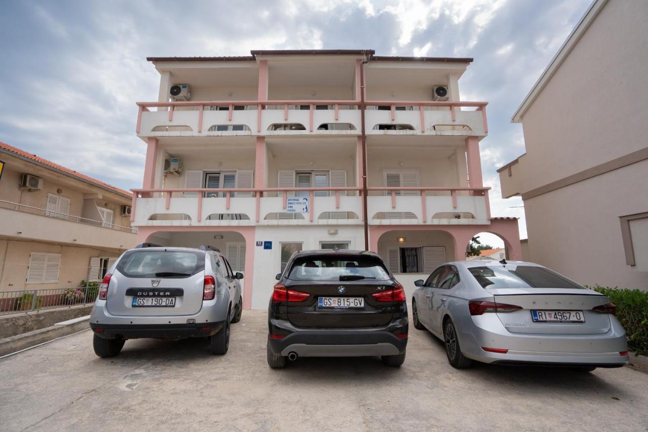 Apartmani Vidusin 노바야 외부 사진