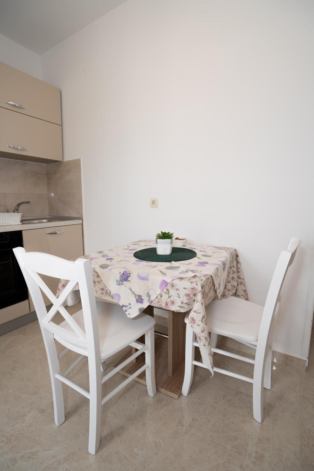 Apartmani Vidusin 노바야 외부 사진