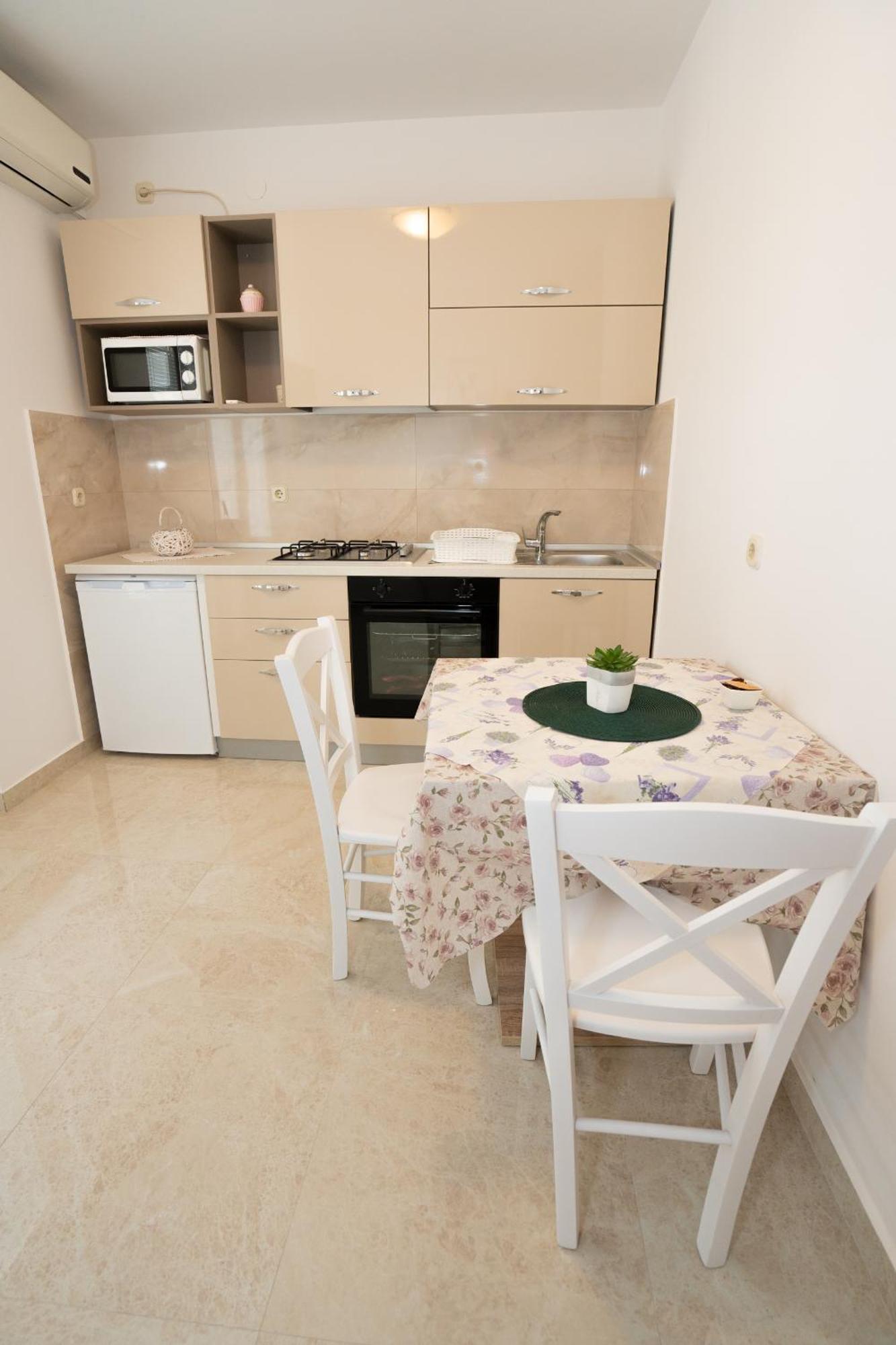Apartmani Vidusin 노바야 외부 사진