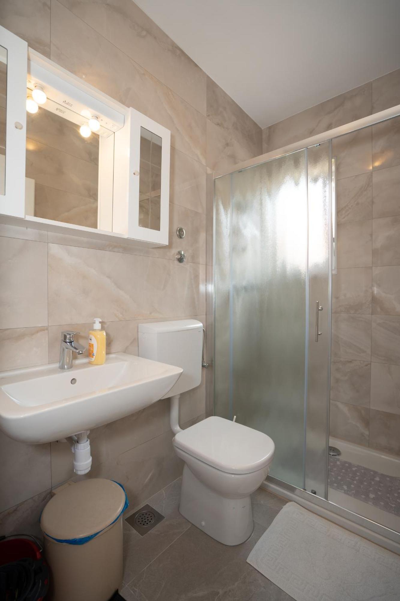 Apartmani Vidusin 노바야 외부 사진